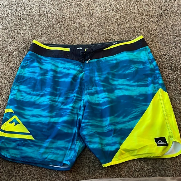 Quicksilver Swim Trunks - Picture 1 of 3
